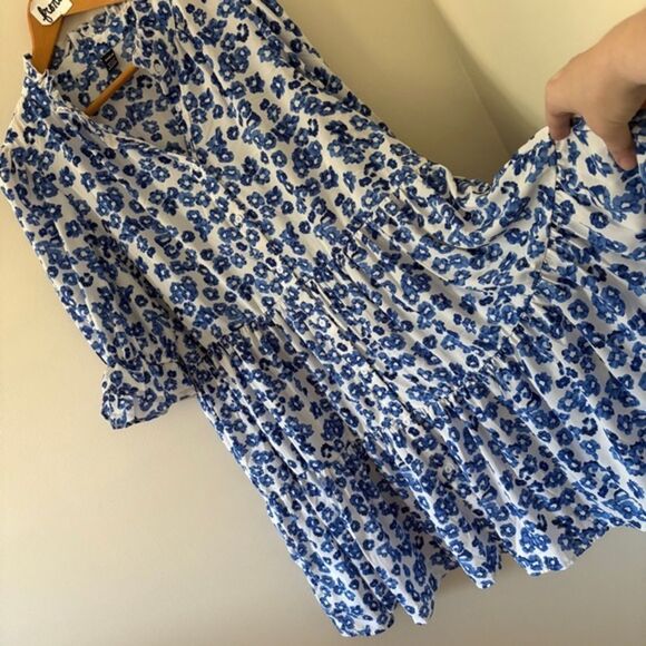 SHEIN Dresses & Skirts - SHEIN Blue White Floral Layered Tiered Dress Women's XL great preworn condition